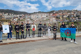 Велико Търново - ученици - Холокоста - гълъби на мира