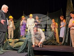 Добрич - театър - „Аз, ти и други милионери“