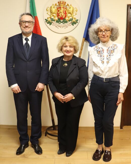 Областна администрация Русе: Ремонтът на Дунав мост бе основен акцент в рамките на среща между областния управител Орлин Пенков и посланика на Румъния Н. Пр. Бръндуша Предеску