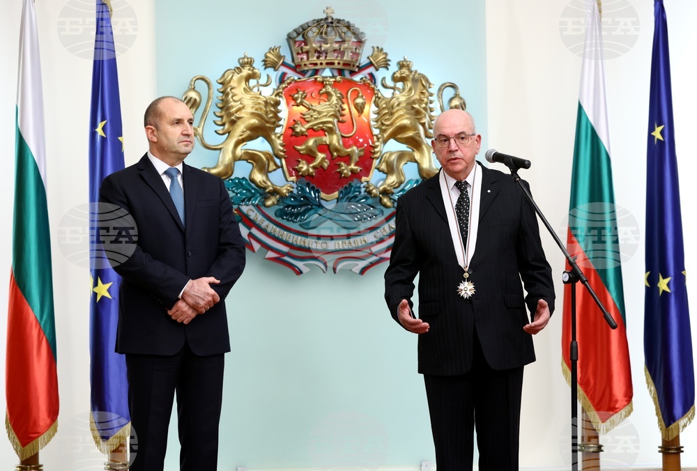 Румен Радев - Световен ден на здравето - лекари - награждаване - проф. д-р Красимир Гигов