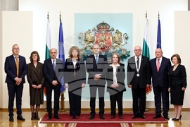 Румен Радев - Световен ден на здравето - лекари - награждаване