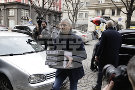 Възраждане - референдум запазване на българския лев - подписи