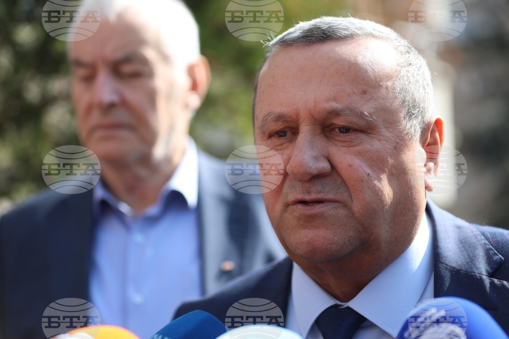 Кампания за раздаване на хранителни продукти от първа необходимост