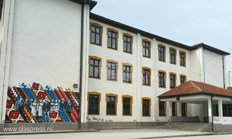 Bosilegrad Secondary School Graduates Learn About Admission to Bulgarian Universities