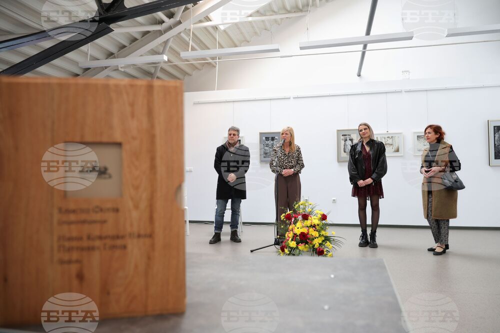 Бургас - "Кораб в сърцето" - изложба графика