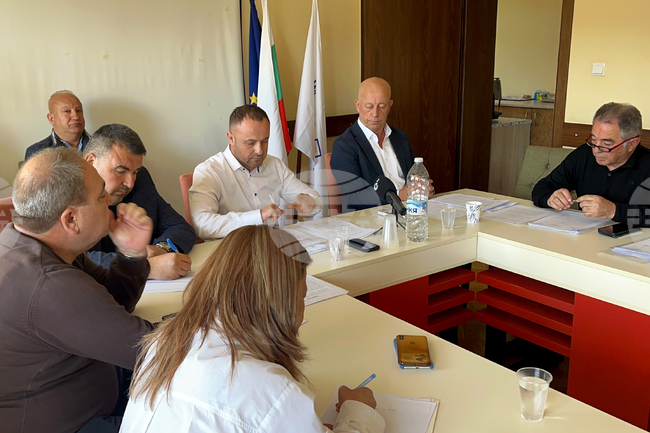 Минерални бани - Общински съвет - сесия