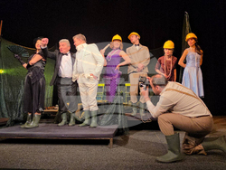 Добрич - театър - „Аз, ти и други милионери“