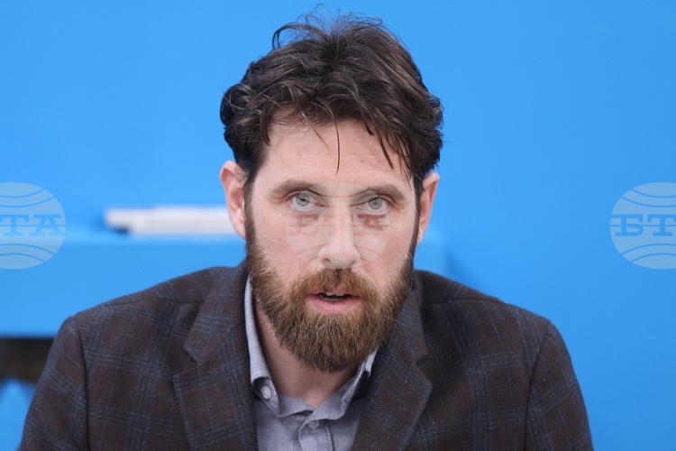 Third Argentine Sunflower Seeds Shipment Arrives March 16, Sampling Underway