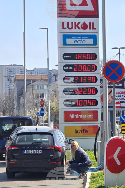 Заради скока на цените на петрола сръбското правителство удължи забраната за износ на дизел, бензин и суров петрол до 2 април