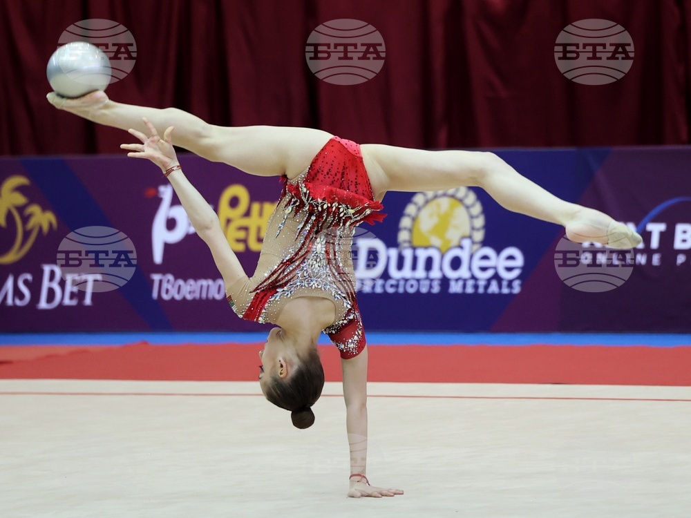 Художествена гимнастика - Никол Тодорова