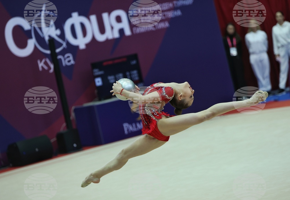 Художествена гимнастика - Никол Тодорова