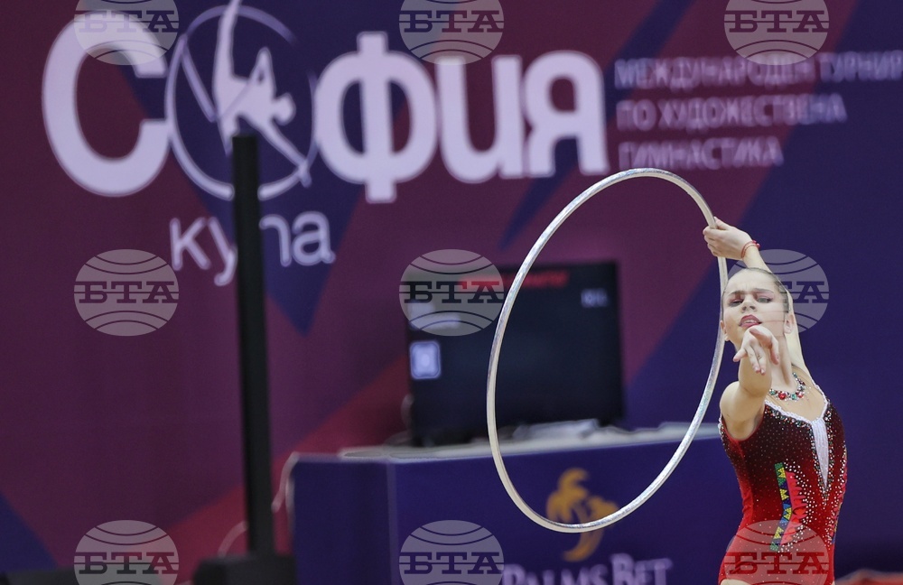 Художествена гимнастика - Дара Стоянова