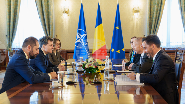 Президентът и премиерът на Румъния се срещнаха с представители на ОЕмВи Петром в Букурещ