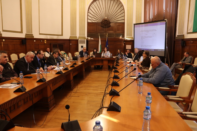 Критериите за предстоящите приеми по две интервенции от Стратегическия план бяха обсъдени на тематична работна група в земеделското министерство