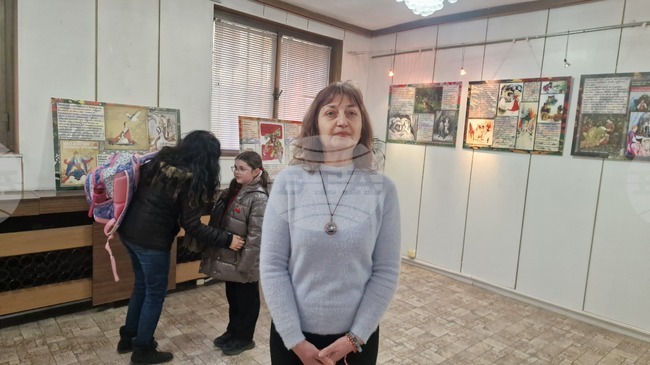 Постерна изложба в Търговище пренася публиката в света на приказките