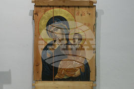 Изложба „Икони върху сандъци от боеприпаси“