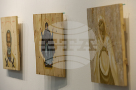 Изложба „Икони върху сандъци от боеприпаси“