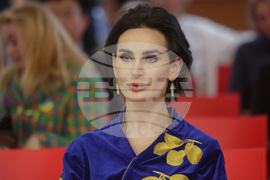 Изложба „Икони върху сандъци от боеприпаси“