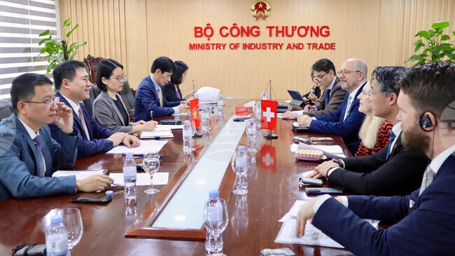 ВНА: Виетнам и Швейцария настояват за ускоряване на преговорите между Ханой и Европейската асоциация за свободна търговия