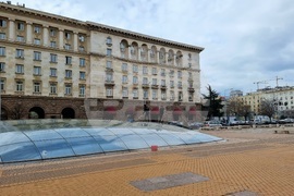 Ларго - стъклен купол - почистване