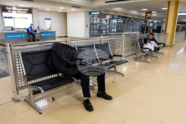 APTOPIX Travel Delays Virginia