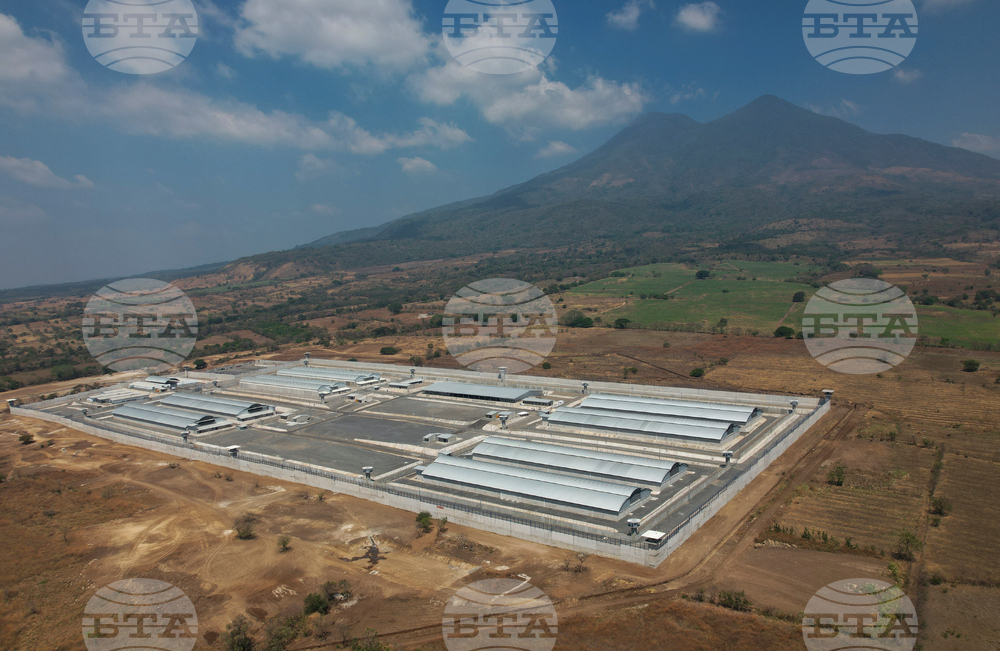 El Salvador Immigration Detention