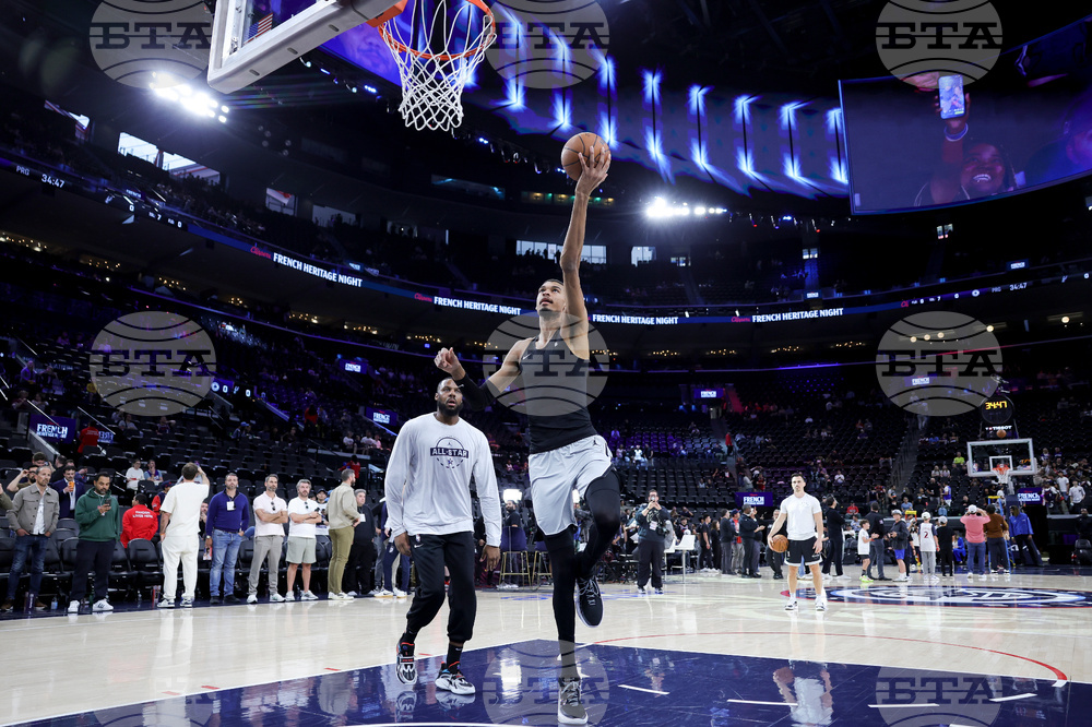 Spurs Clippers Basketball