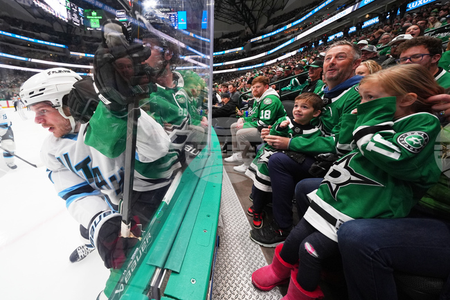 APTOPIX Mammoth Stars Hockey