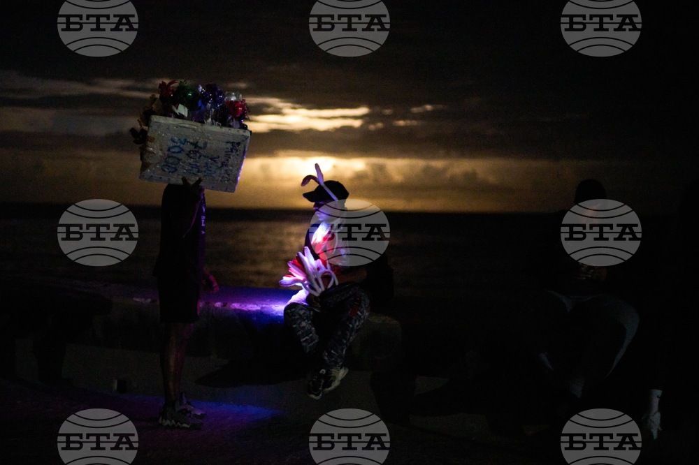 APTOPIX Cuba Blackout