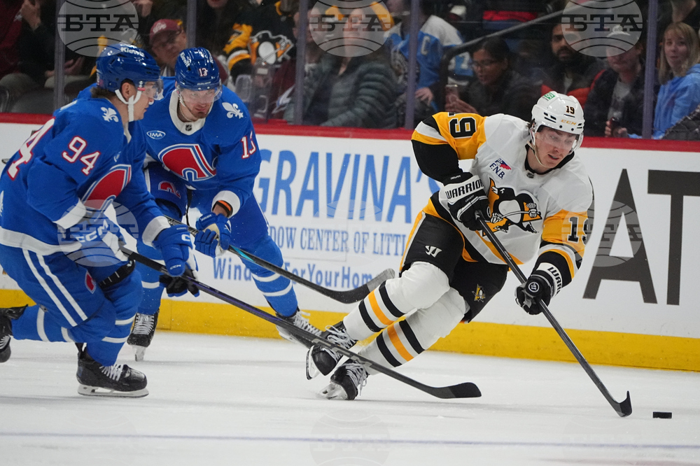 Penguins Avalanche Hockey