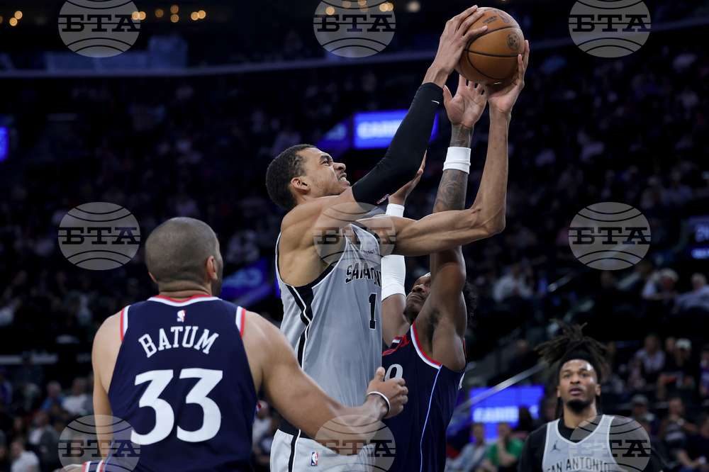 Spurs Clippers Basketball