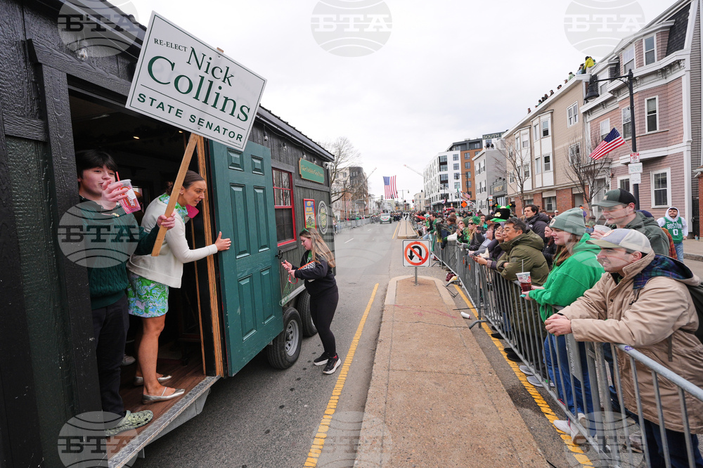 St. Patrick's Day Tiny Pub