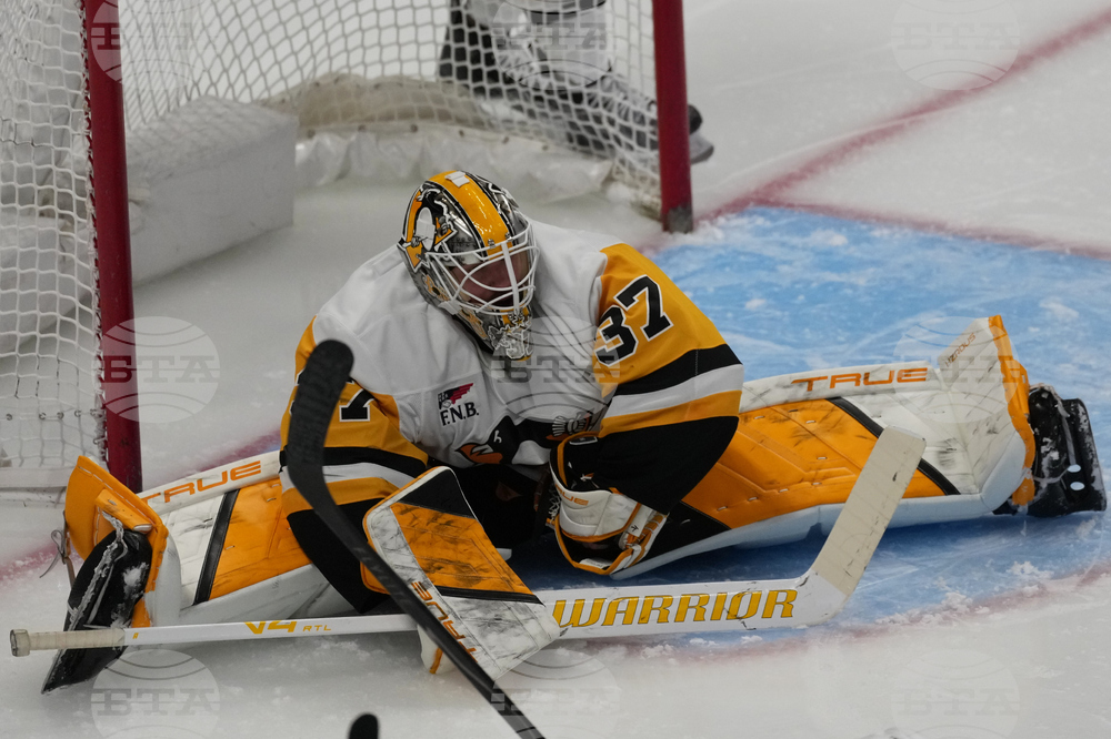 Penguins Avalanche Hockey