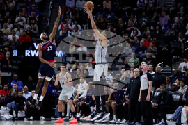 Spurs Clippers Basketball