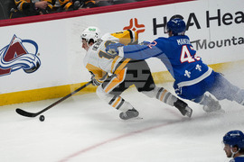 Penguins Avalanche Hockey