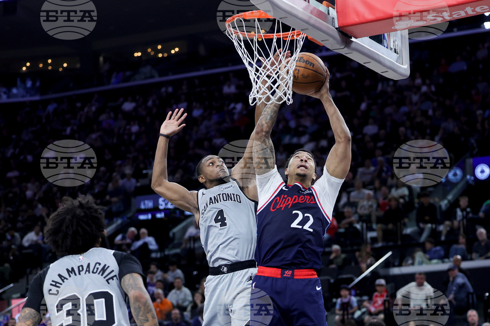 Spurs Clippers Basketball