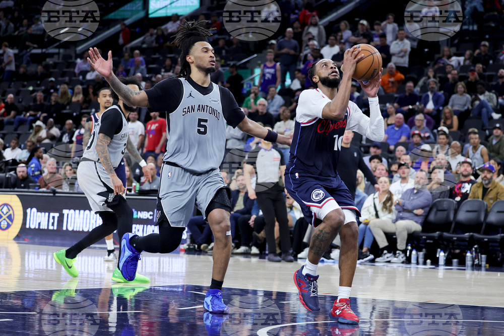 Spurs Clippers Basketball