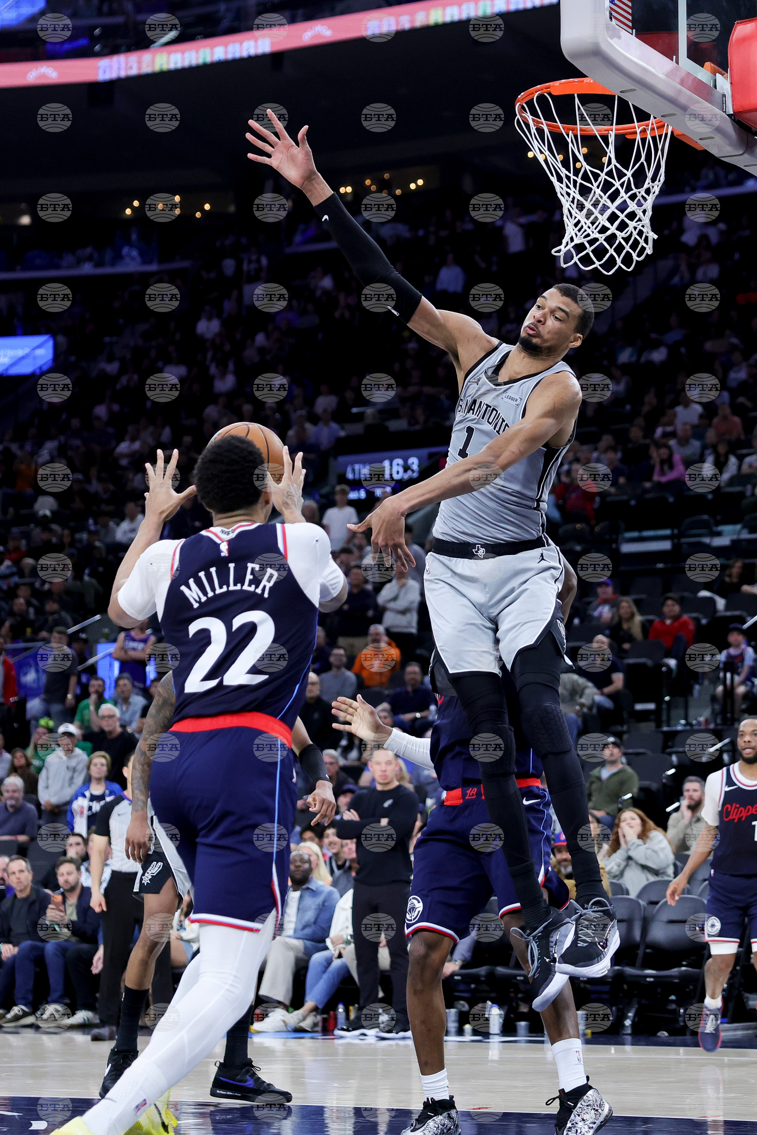 Spurs Clippers Basketball