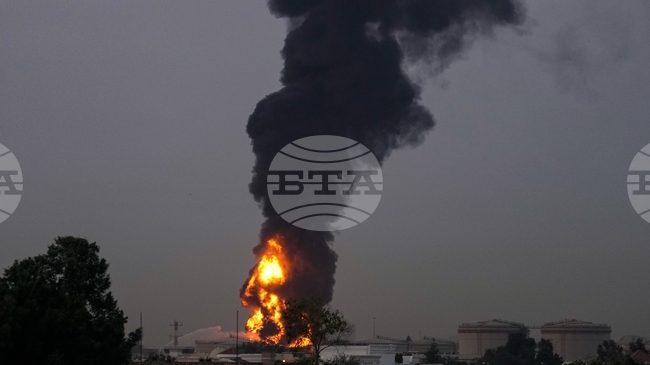 Отломки от прехваната ракета причиниха смъртта на един човек в Абу Даби