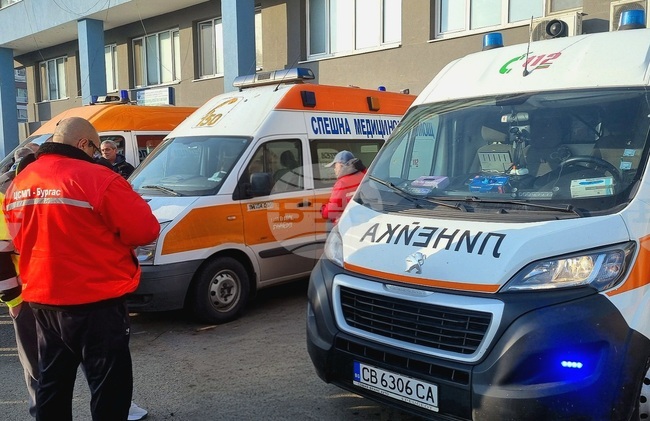 Шофьори на линейки в Бургас протестираха срещу глоби за превишена скорост