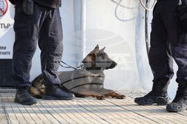 Бургас - полицейски участък - задържани лица