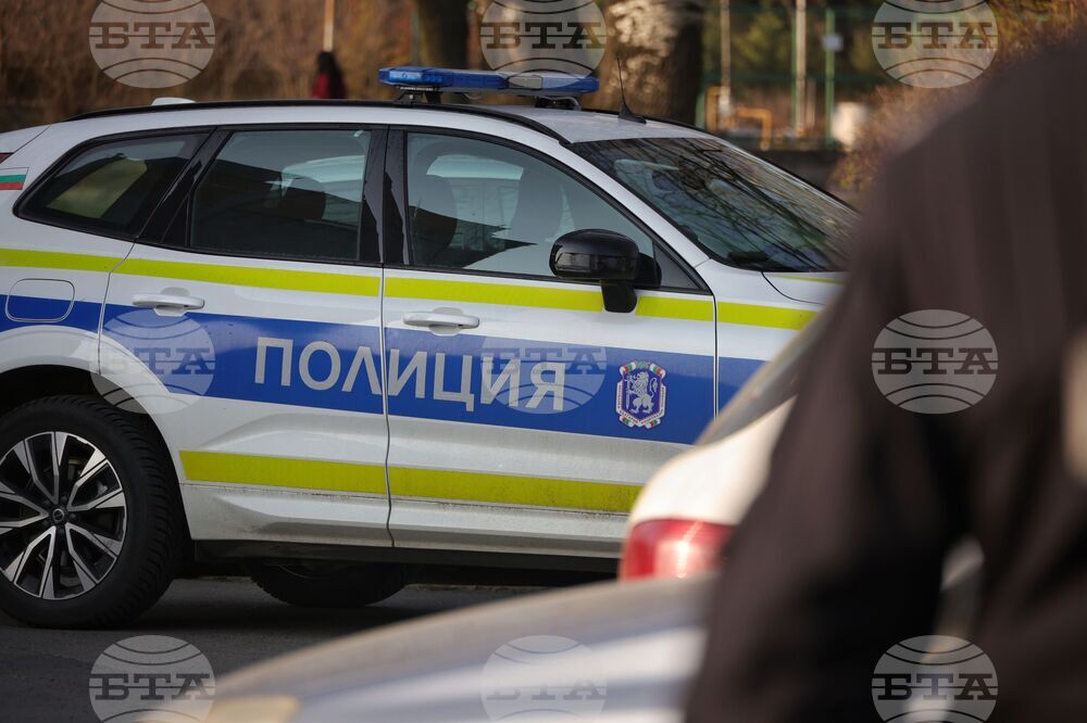 Бургас - полицейски участък - задържани лица