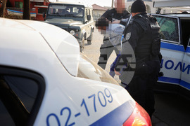 Бургас - полицейски участък - задържани лица