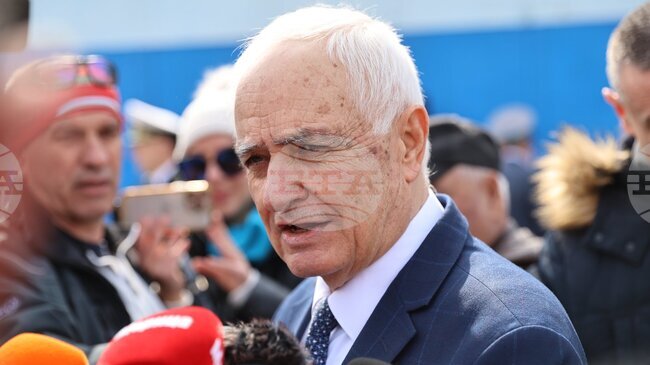 Повишена е готовността на системите за противовъздушна и противоракетна отбрана на страните от Източния фланг, каза министър Атанас Запрянов