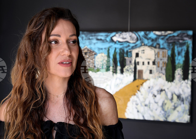 Варна - Галерия „Le Papillon“ - изложба на Гергана Лалова