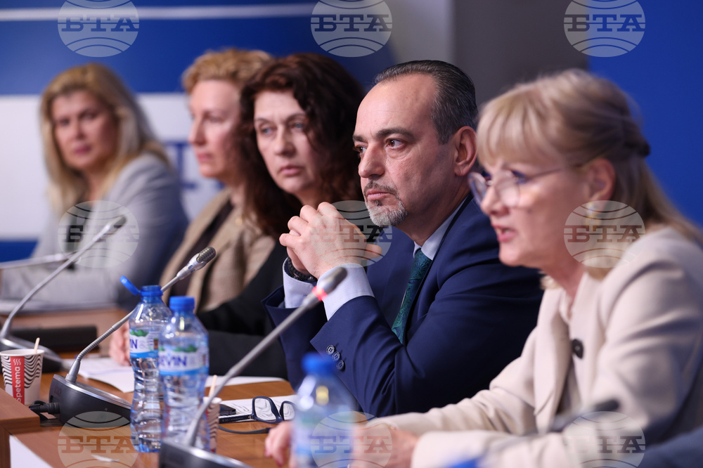 Национален пресклуб  БТА София - пресконференция на тема: „Непрозрачност в системата за управление на отпадъците - по-високи цени за потребителите. Бизнесът настоява за спешни мерки.“