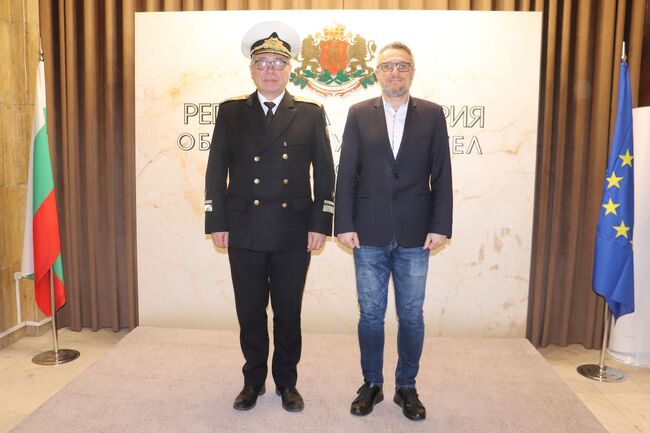 Областна администрация Русе: Областният управител Орлин Пенков се срещна с началника на Висшето военноморско училище флотилен адмирал проф. д-р Калин Калинов