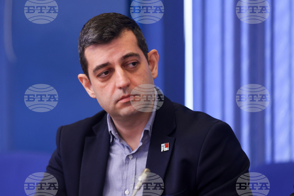 Национален пресклуб  БТА София - пресконференция на тема: „Непрозрачност в системата за управление на отпадъците - по-високи цени за потребителите. Бизнесът настоява за спешни мерки.“