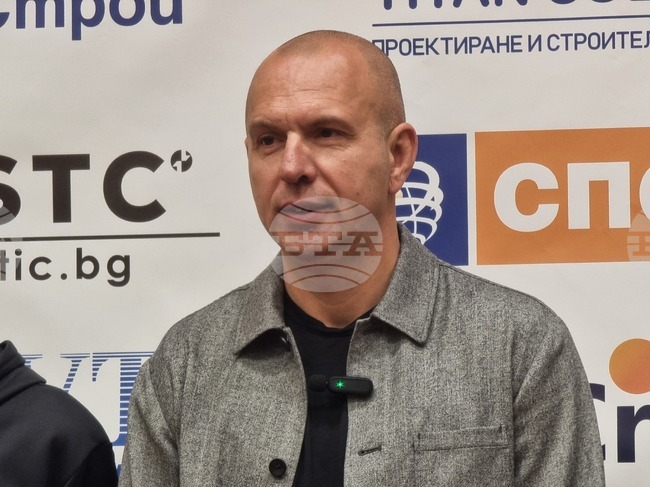 Президентът на БФЛА подкрепи служебния спортен министър Димитър Илиев за необходимостта от последователни инвестиции в спортна инфраструктура в страната
