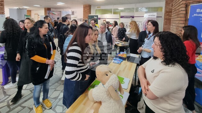 В Шуменския университет се състоя форум „Кариери“ 